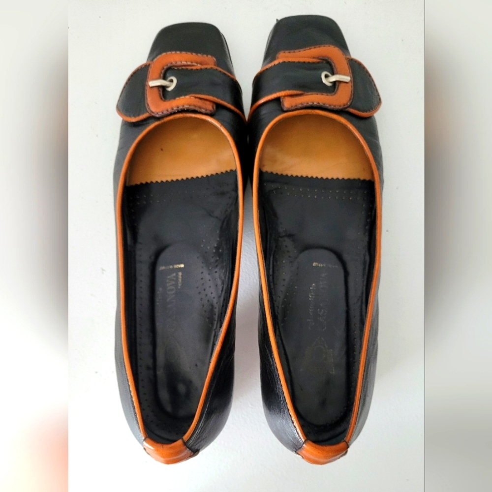 Italian Leather loafer shoe with buckle & 1.5" heel